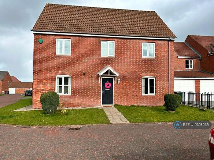 4 Bedroom Detached House To Rent In Heathfield, West Allotment, Newcastle Upon Tyne, NE27