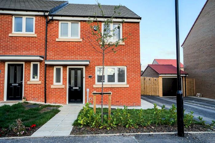 3 Bedroom Semi-Detached House To Rent In Howcroft Road, Sedgeletch Road, Fencehouses, DH4