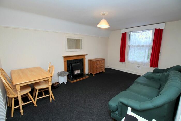 2 Bedroom Flat To Rent In Pearson Park, Hull, HU5