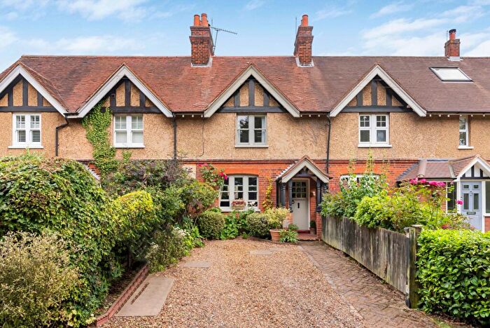 3 Bedroom Terraced House For Sale In Ponsbourne Park, Newgate Street, SG13