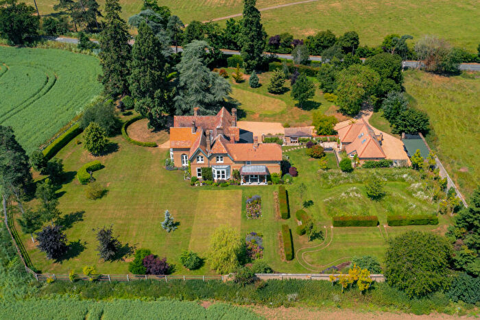 6 Bedroom Detached House For Sale In Little Barford, St. Neots, Bedfordshire, PE19