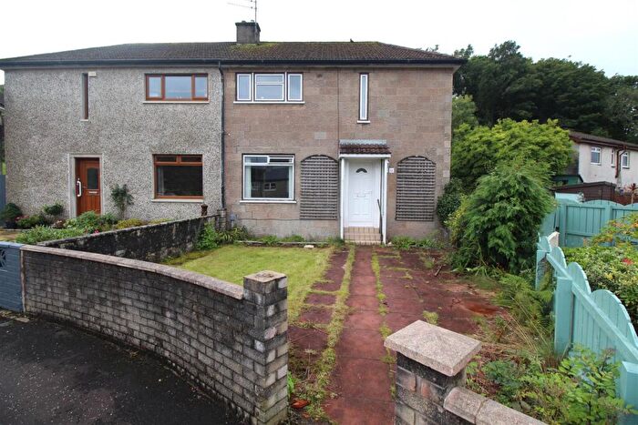 3 Bedroom Semi-Detached House For Sale In Stoneleigh Road, Greenock, PA16