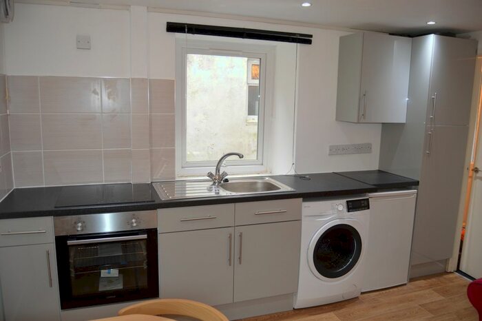 1 Bedroom Semi-Detached House To Rent In Spilman Street, Carmarthen SA31