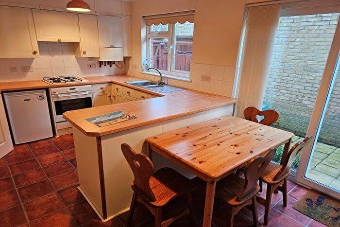 2 Bedroom Property To Rent In George Street, Sandown, PO36