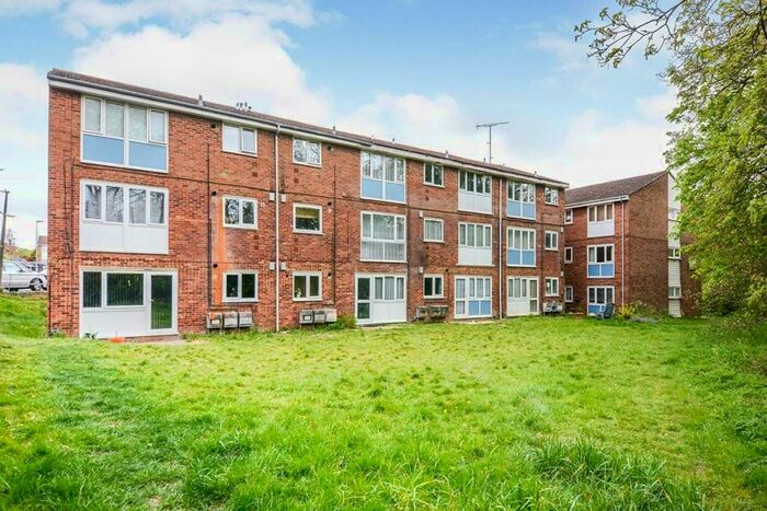 1 Bedroom Flat To Rent In Kimpton Close, Hemel Hempstead, Hertfordshire, HP2