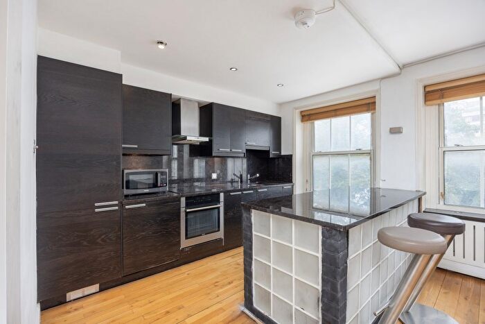 3 Bedroom Flat To Rent In Ennismore Gardens, London, SW7