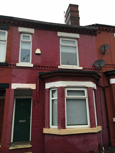 4 Bedroom House To Rent In Grange Street, Salford, M6
