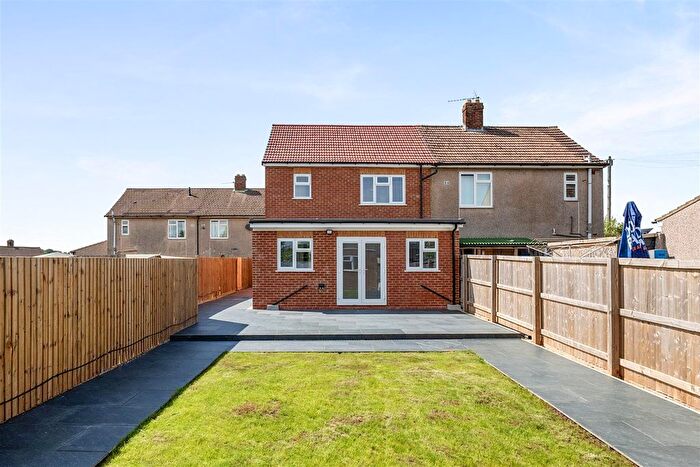 3 Bedroom Semi-Detached House For Sale In Barrow Green, Chippenham, SN15