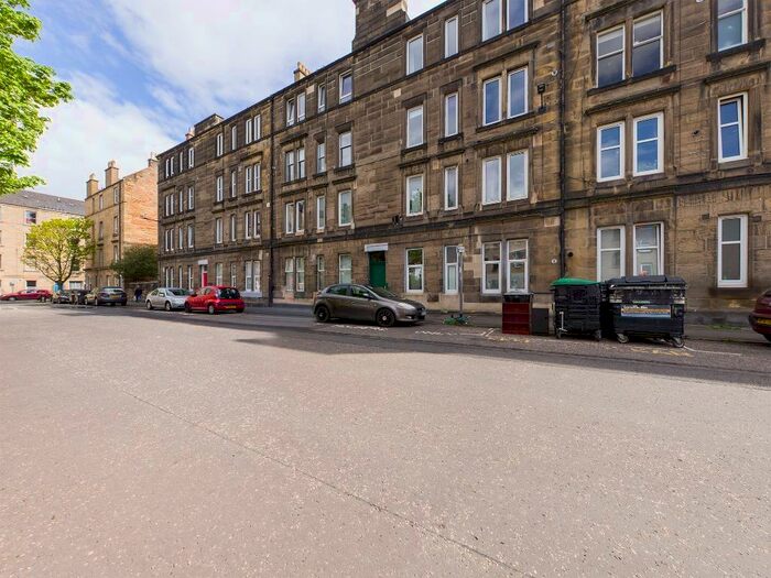 1 Bedroom Flat To Rent In Elgin Terrace, Abbeyhill, Edinburgh, EH7