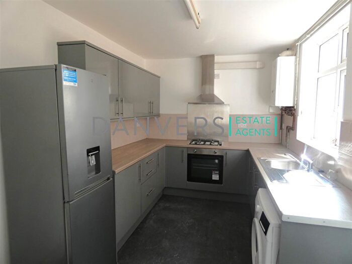 4 Bedroom Terraced House To Rent In Paton Street, Leicester, LE3