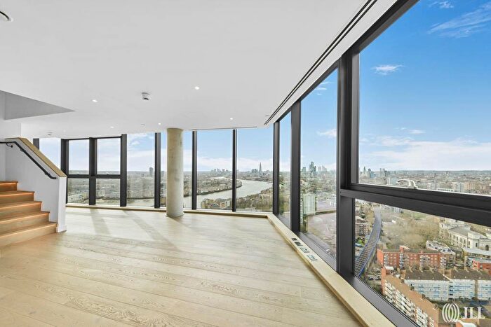 2 Bedroom Penthouse For Sale In Salter Street London, E14
