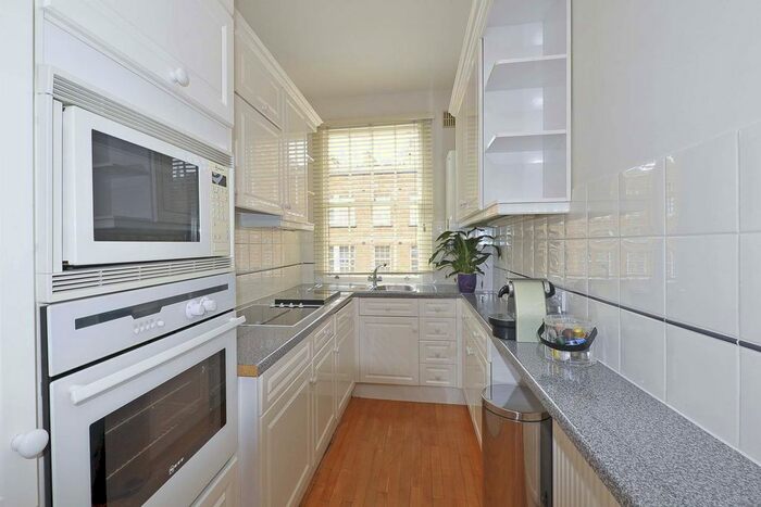 2 Bedroom Flat To Rent In Ebury Street, Belgravia, London, SW1W