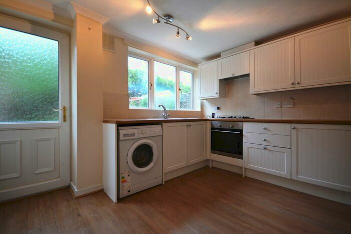 3 Bedroom Terraced House To Rent In Hanworth, Bracknell, RG12