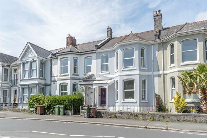 2 Bedroom Flat To Rent In Russell Place, Plymouth, PL4