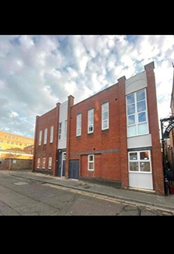1 Bedroom Apartment To Rent In College Street, Northampton, NN1