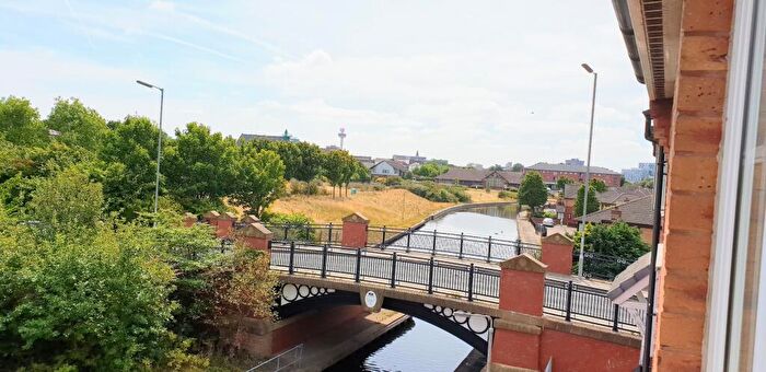 2 Bedroom Flat To Rent In Lockfields View, Merseyside, Liverpool, L3