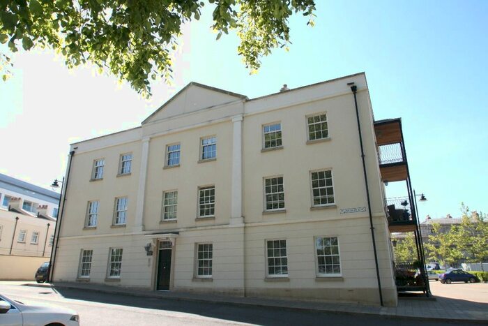 2 Bedroom Penthouse To Rent In Boundary House, Mount Wise, Plymouth, PL1