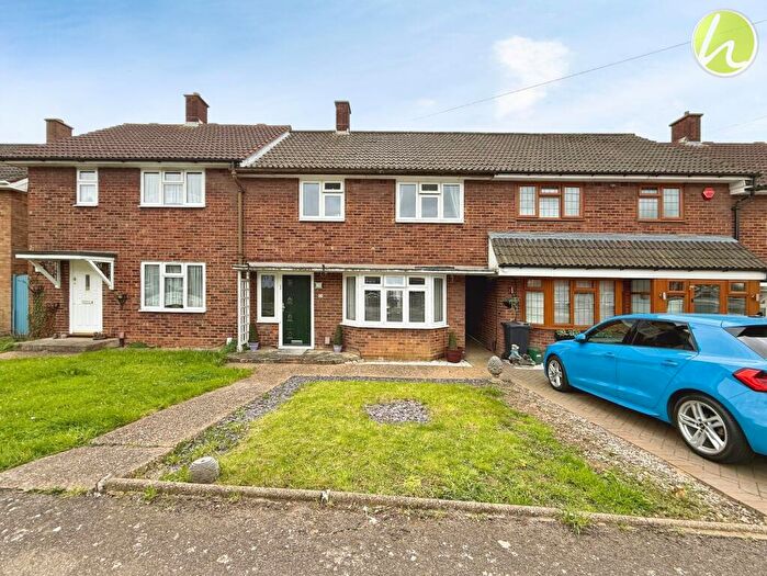 3 Bedroom Terraced House For Sale In Abbotts Drive, Stanford-Le-Hope, SS17