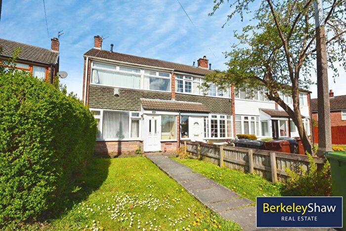3 Bedroom End Terrace House For Sale In Birch Close, Maghull, Liverpool, L31