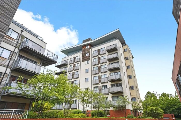 2 Bedroom Flat To Rent In Agate Close, London, NW10