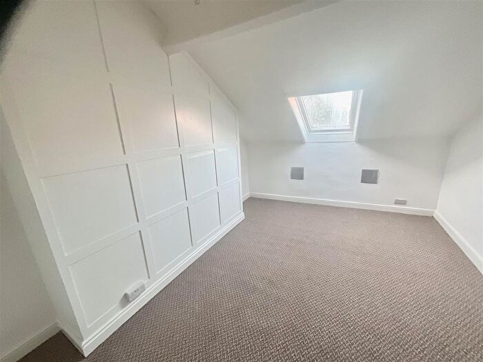 Property To Rent In Eastborough, Scarborough, YO11