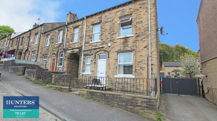 2 Bedroom Terraced House To Rent In Bolton Hall Road, Bradford, West Yorkshire, BD2