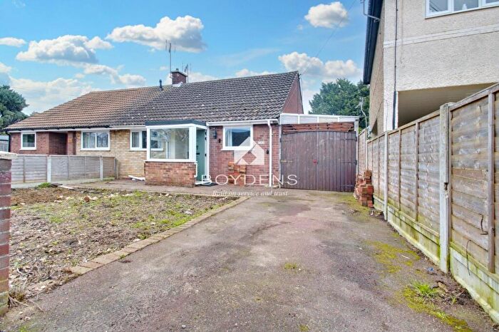 2 Bedroom Semi-Detached Bungalow For Sale In Braintree, CM7