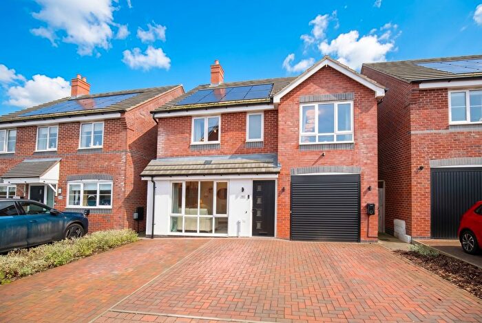 5 Bedroom Detached House For Sale In Corn Fields, Austrey, CV9