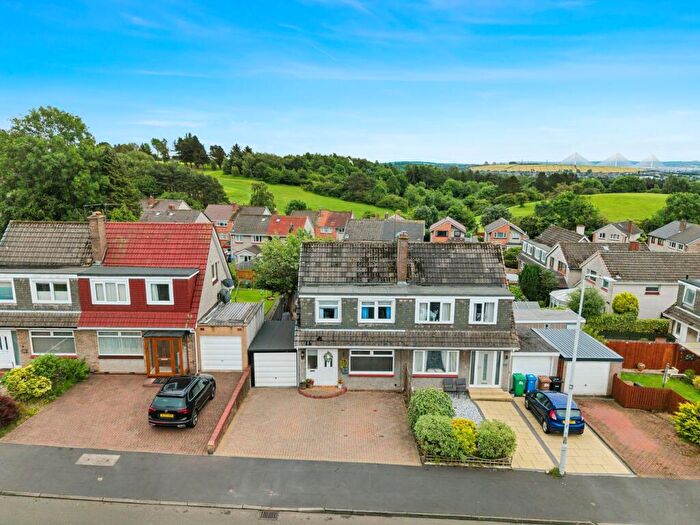 3 Bedroom Semi-Detached House For Sale In Pitcorthie Drive, Dunfermline, KY11