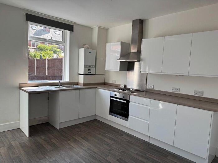 3 Bedroom End Of Terrace House To Rent In Fielding Road, Sheffield, S6