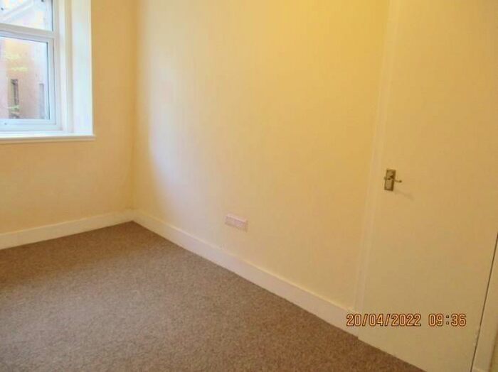 2 Bedroom Flat To Rent In May Court, Inverness, IV3