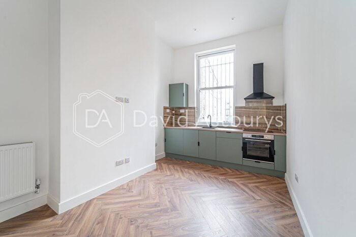 Studio To Rent In Hornsey Road, Finsbury Park, London, N19