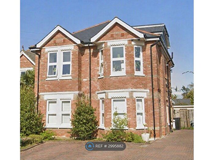 1 Bedroom Flat To Rent In Heron Court Road, Bournemouth, BH3