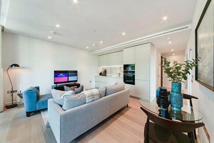 1 Bedroom Apartment To Rent In Water Street, London, E14