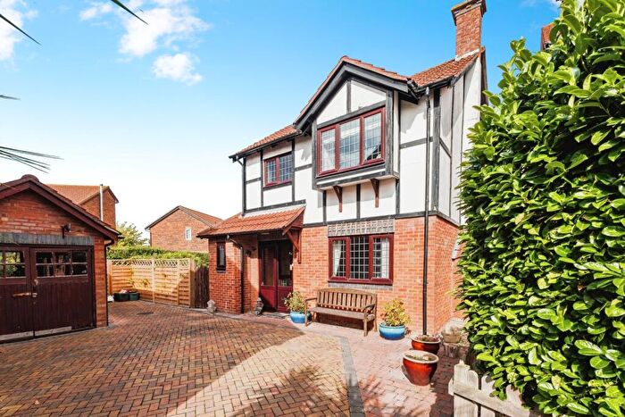 3 Bedroom Detached House For Sale In Sadbury Close, Weston-super-Mare, Somerset, BS22