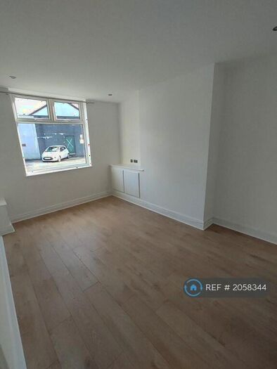 3 Bedroom Terraced House To Rent In Mount Street, Eccles, Manchester, M30