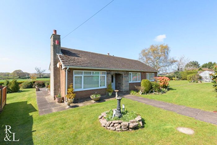 3 Bedroom Detached Bungalow For Sale In Burton Road, Overseal, DE12