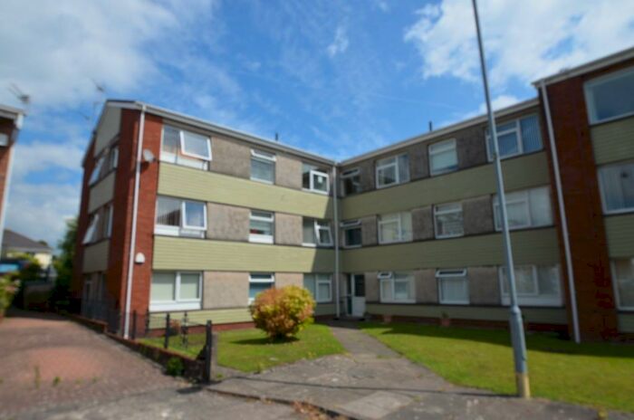 2 Bedroom Flat To Rent In Philip Close, Cardiff, CF14