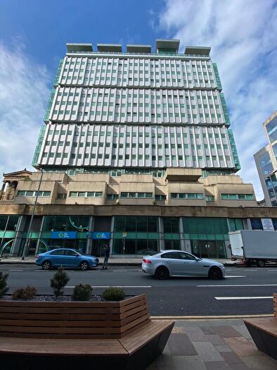 2 Bedroom Apartment To Rent In Bothwell Street, City Centre, G2