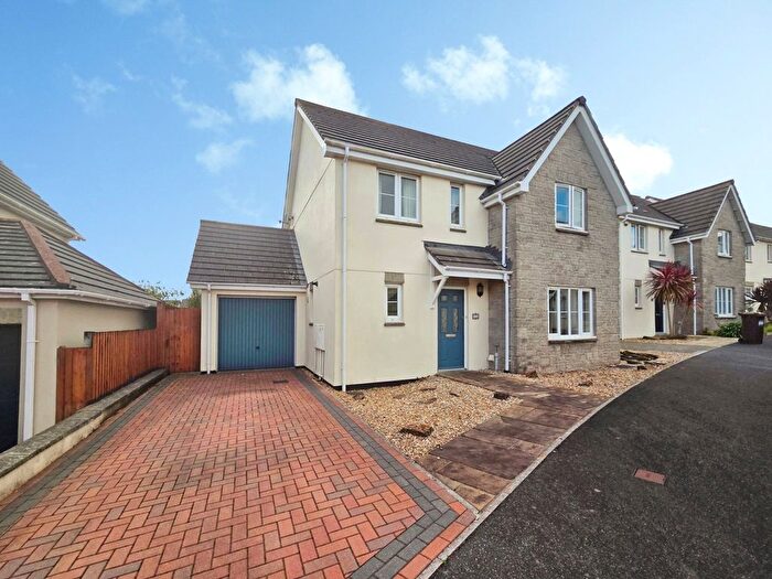 4 Bedroom Detached House For Sale In Bosnoweth, Helston, Cornwall, TR13