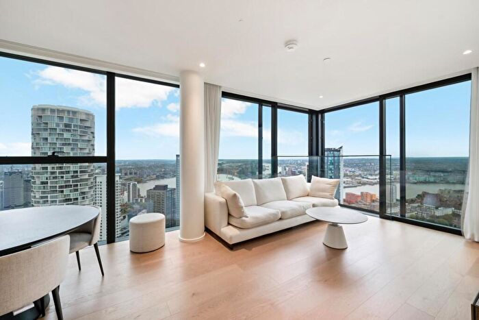 2 Bedroom Apartment For Sale In Hampton Tower, South Quay Plaza, London, E14