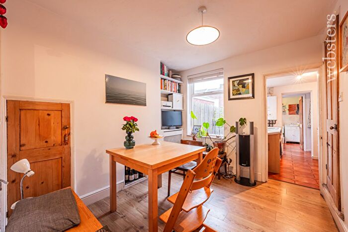 3 Bedroom Terraced House For Sale In Newmarket Street, Norwich, NR2