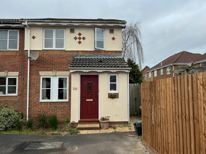 3 Bedroom End Of Terrace House For Sale In Cranmoor Green, Pilning BS35