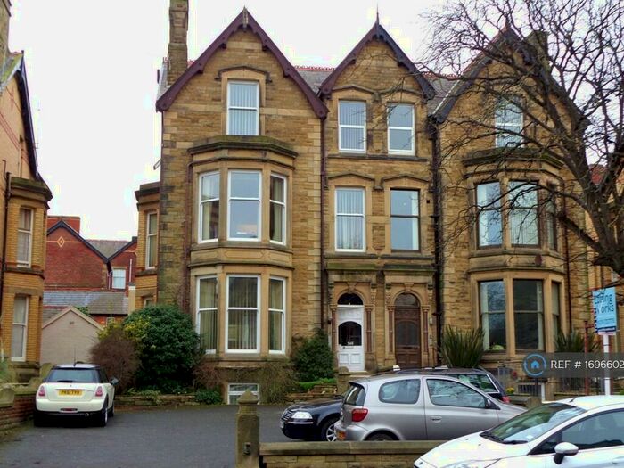 1 Bedroom Flat To Rent In Clifton Drive North, Lytham St. Annes, FY8