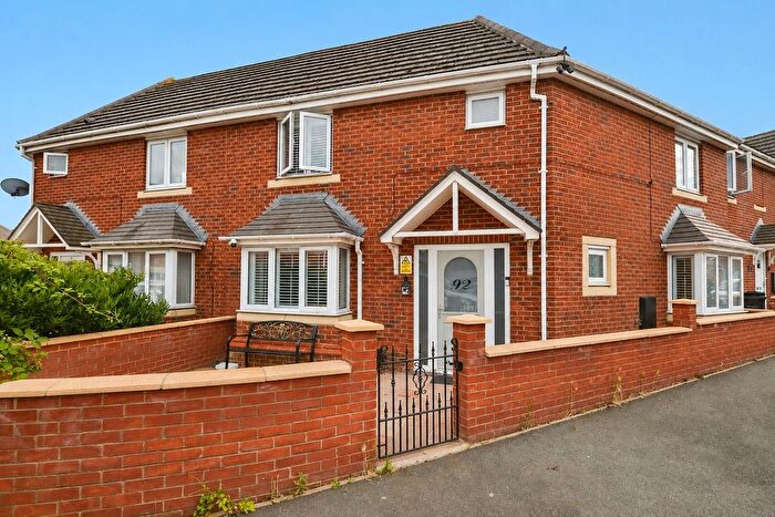3 Bedroom Terraced House For Sale In Maddren Way, Middlesbrough, TS5