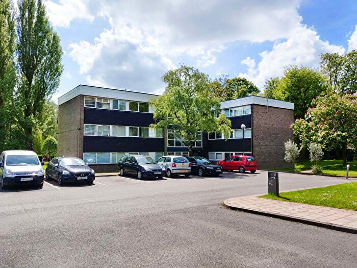 2 Bedroom Flat To Rent In Pershore Road, Birmingham, West Midlands, B5