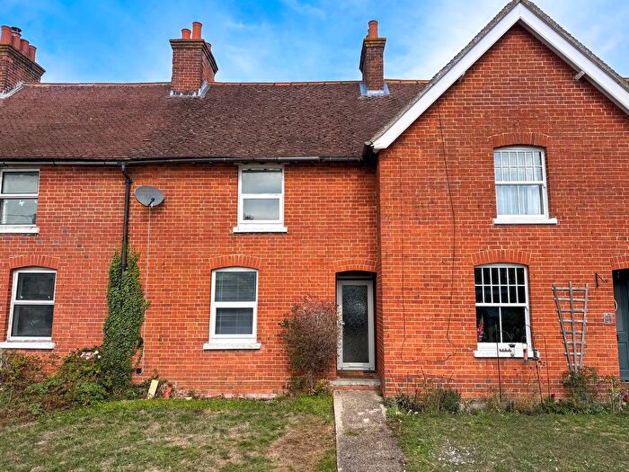 3 Bedroom Terraced House For Sale In Hollington Place, Green Lane, Thatcham, RG19