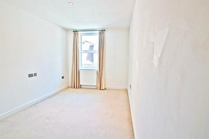 2 Bedroom Apartment To Rent In Shippam Street, Chichester, PO19
