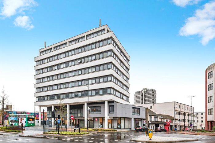 1 Bedroom Studio For Sale In Fleming Way, Swindon, SN1