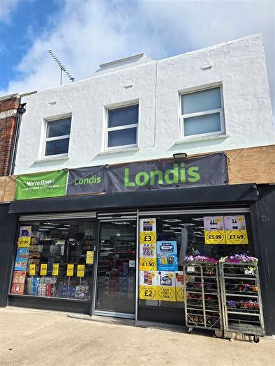 4 Bedroom Property To Rent In Sutton Road, Southend-On-Sea, SS2